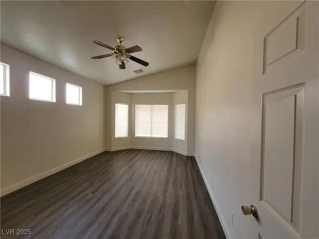 $2,100 | 8240 Aurora Peak Avenue, Las Vegas, NV 89131