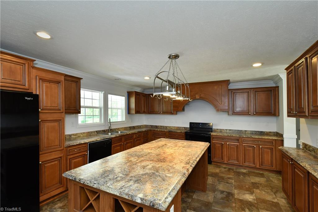 9795 Ellis Road Clemmons, NC 27012 - Photo 4 of 29