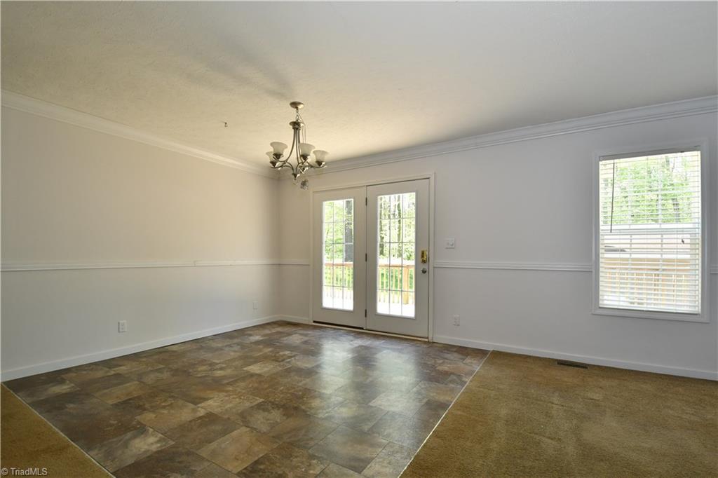 9795 Ellis Road Clemmons, NC 27012 - Photo 5 of 29