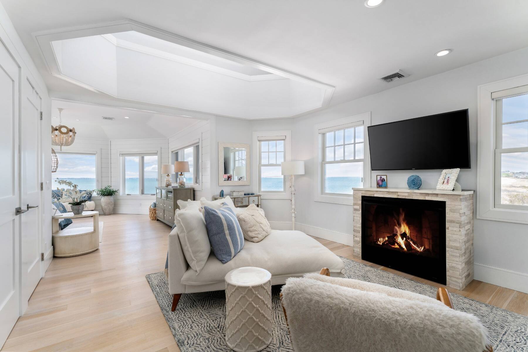 147 Cold Spring Point Road Southampton, NY 11968 - Photo 12 of 22