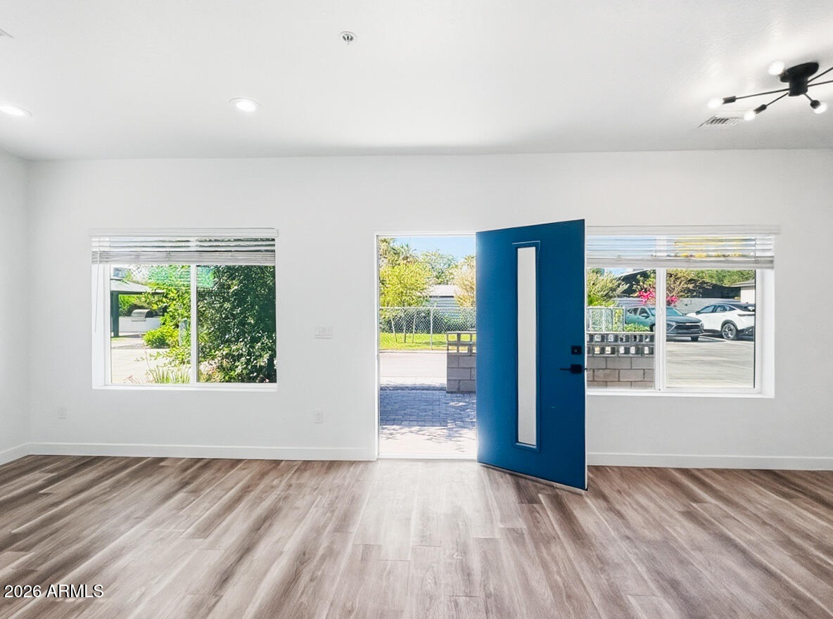 4202 North 10th Street, Unit 4 Phoenix, AZ 85014 - Photo 1 of 18