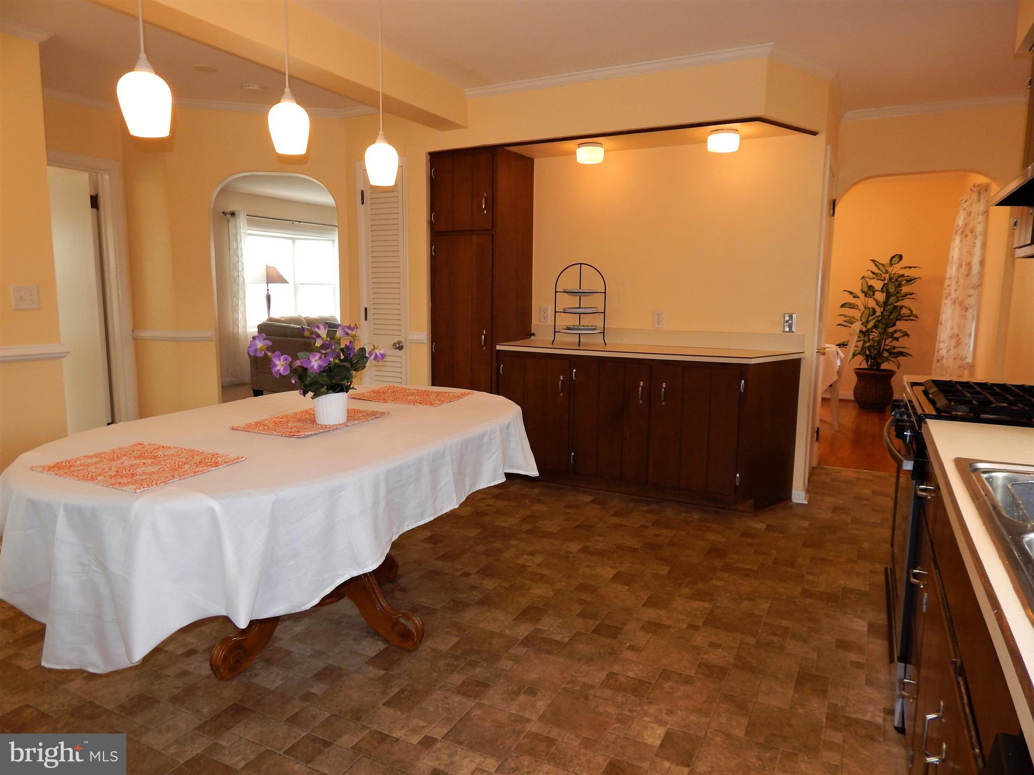 335 Pinehurst Road York, PA 17402 - Photo 8 of 46 Gallery Image 8