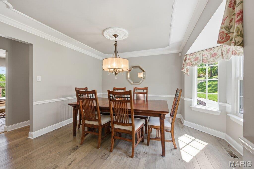 6355 Franks Road Byrnes Mill, MO 63051 - Photo 4 of 57