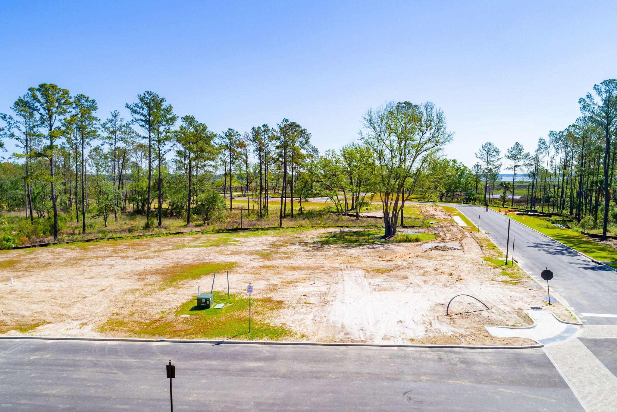 581 Compass Road Charleston, SC 29492 - Photo 13 of 19 581OldCompassRoad-KeenEyeMarketing-13