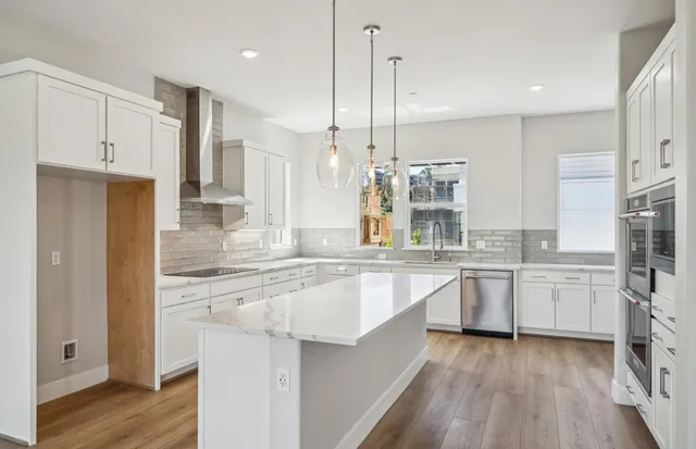 $2,641,149 | 2512 Sage Street, San Mateo, CA 94403