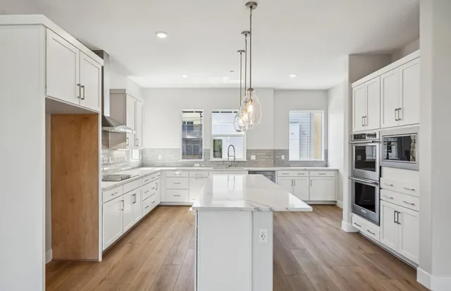 $2,641,149 | 2512 Sage Street, San Mateo, CA 94403