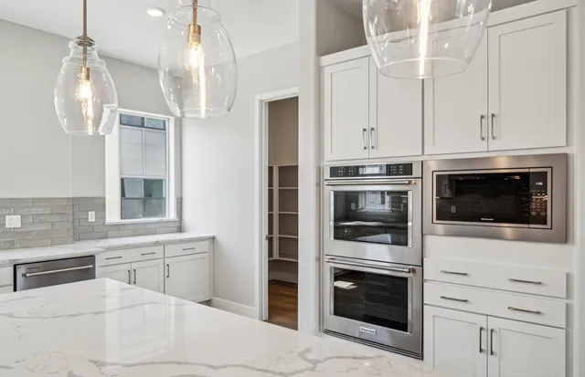 $2,641,149 | 2512 Sage Street, San Mateo, CA 94403