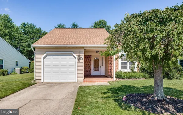 $2,550 | 62 Falmouth Drive, Mount Laurel, NJ 08054