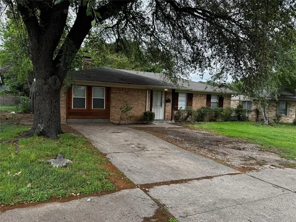$1,995 | 2607 Clearview Circle, Dallas, TX 75233