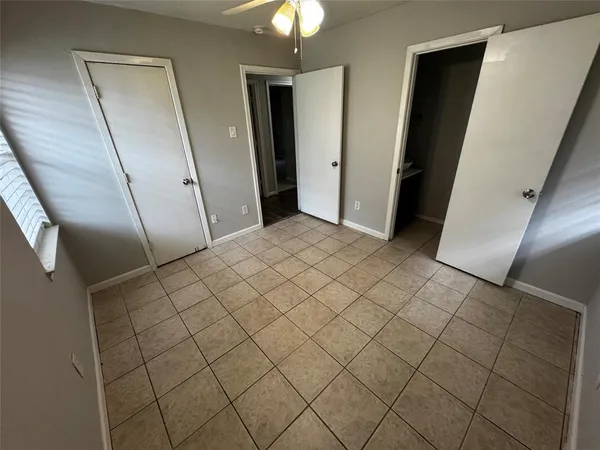 $1,995 | 2607 Clearview Circle, Dallas, TX 75233