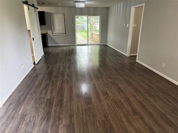 $1,995 | 2607 Clearview Circle, Dallas, TX 75233