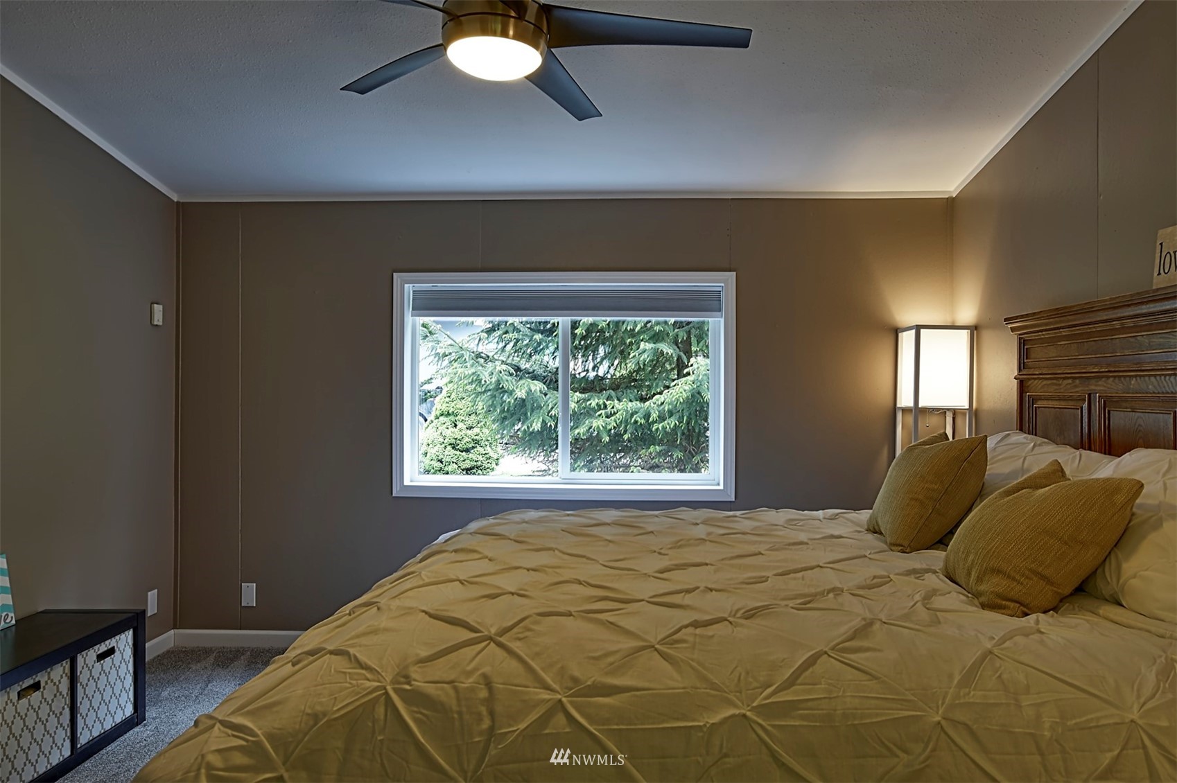 6320 Robe Menzel Road Granite Falls, WA 98252 - Photo 17 of 27 a bedroom with a bed and a window
