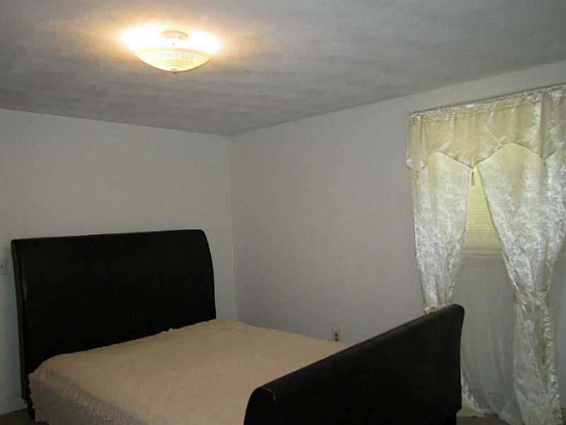 80 Rodney Road Warwick, RI 02889 - Photo 11 of 13 Bedroom.