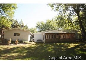 7 Swannanoa Rochester, IL 62563 - Photo 2 of 18
