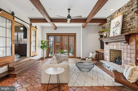 $2,950,000 | 761 10th Street Southeast, Washington, DC 20003