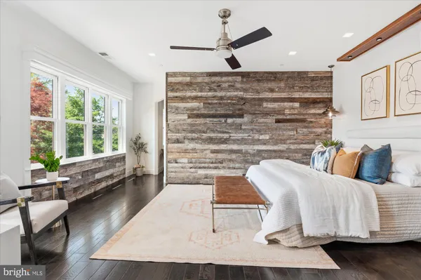 $2,950,000 | 761 10th Street Southeast, Washington, DC 20003