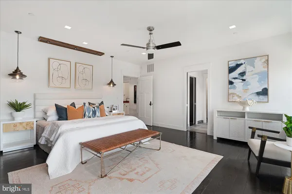 $2,950,000 | 761 10th Street Southeast, Washington, DC 20003