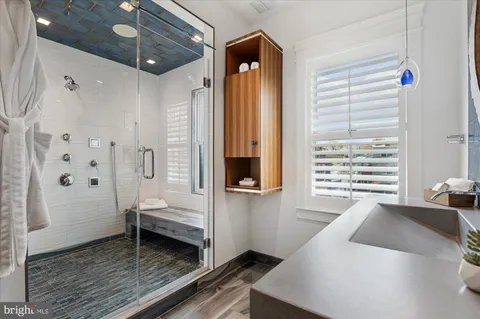 $2,950,000 | 761 10th Street Southeast, Washington, DC 20003