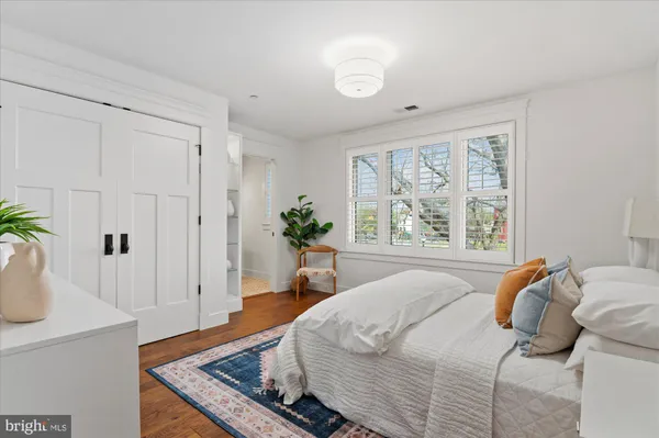 $2,950,000 | 761 10th Street Southeast, Washington, DC 20003