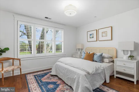 $2,950,000 | 761 10th Street Southeast, Washington, DC 20003