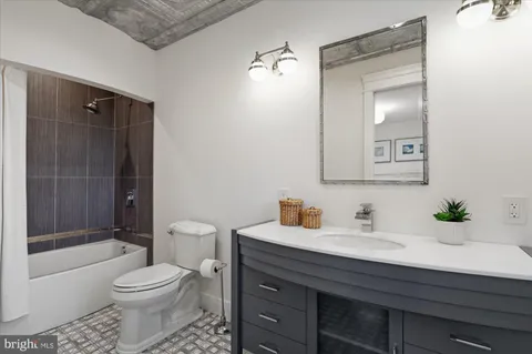 $2,950,000 | 761 10th Street Southeast, Washington, DC 20003