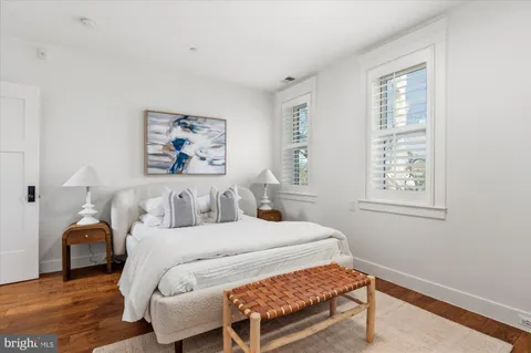 $2,950,000 | 761 10th Street Southeast, Washington, DC 20003