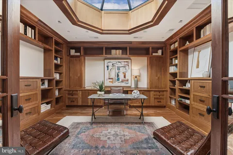 $2,950,000 | 761 10th Street Southeast, Washington, DC 20003