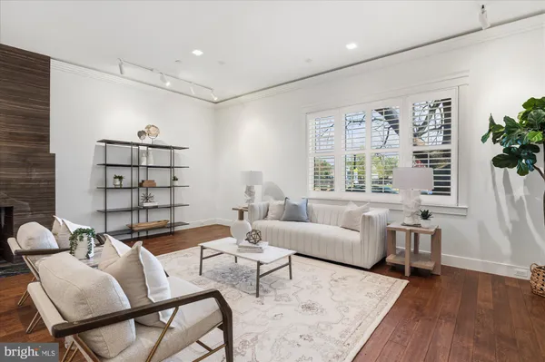 $2,950,000 | 761 10th Street Southeast, Washington, DC 20003