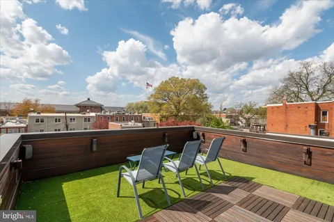 $2,950,000 | 761 10th Street Southeast, Washington, DC 20003
