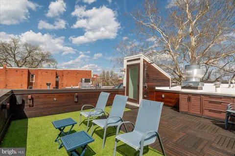$2,950,000 | 761 10th Street Southeast, Washington, DC 20003