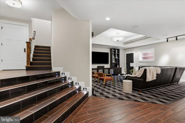 $2,950,000 | 761 10th Street Southeast, Washington, DC 20003