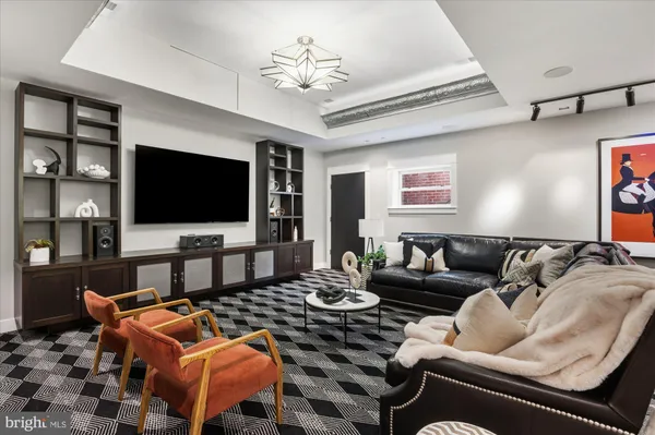 $2,950,000 | 761 10th Street Southeast, Washington, DC 20003