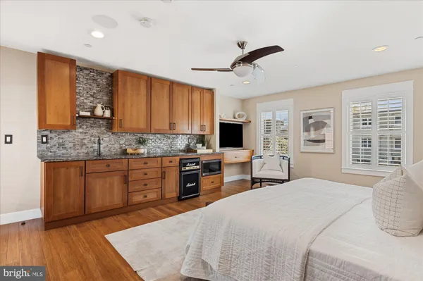 $2,950,000 | 761 10th Street Southeast, Washington, DC 20003