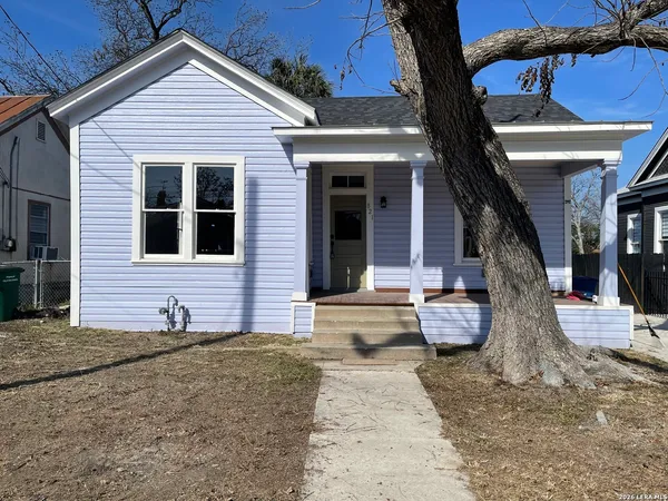 $1,629 | 821 Burleson, San Antonio, TX 78202