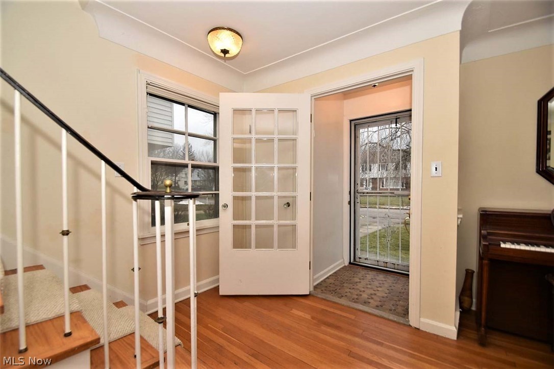 2609 Milton Road Cleveland, OH 44118 - Photo 3 of 26 Gallery Image 3