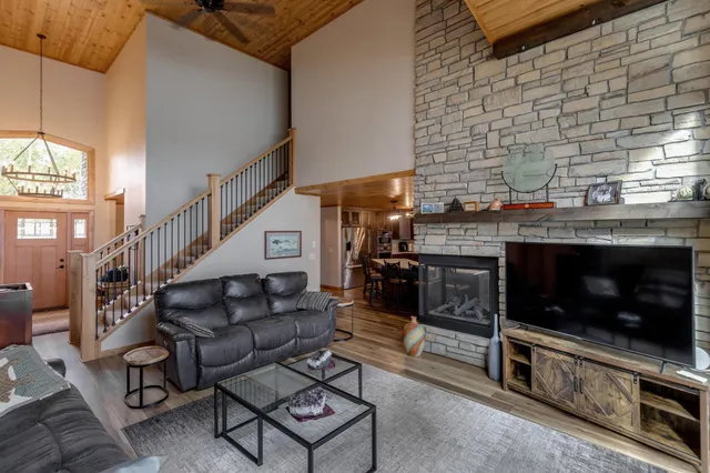 $1,399,999 | 8574 Hansons Lane Northwest, Walker, MN 56484