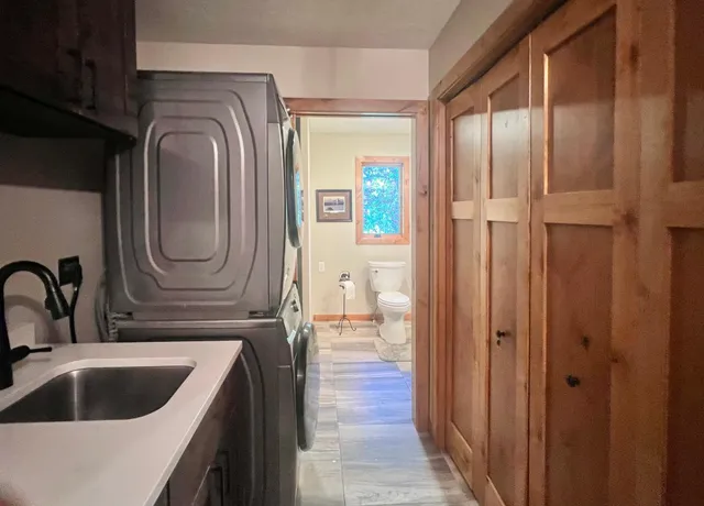 $1,399,999 | 8574 Hansons Lane Northwest, Walker, MN 56484