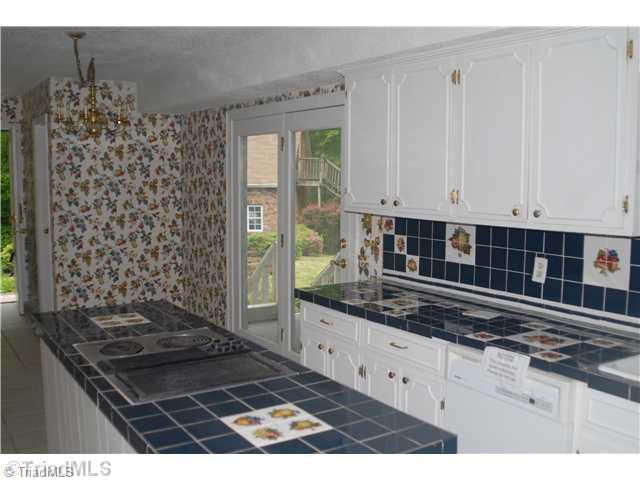 1281 Tellowee Road Eden, NC 27288 - Photo 2 of 13 Kitchen.