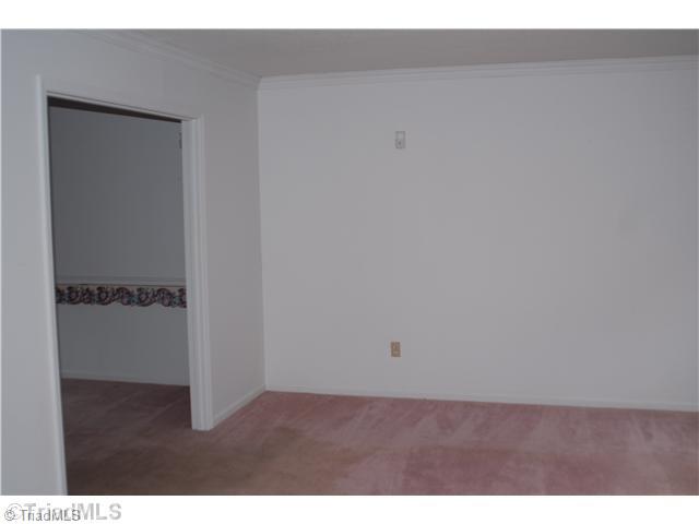 1281 Tellowee Road Eden, NC 27288 - Photo 6 of 13 Living Room.