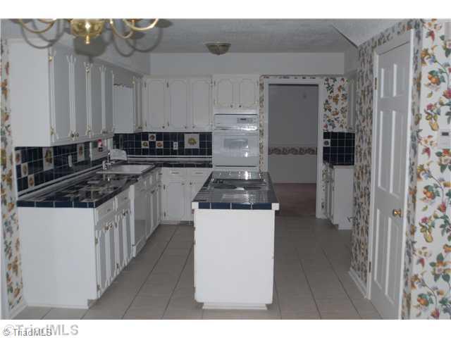 1281 Tellowee Road Eden, NC 27288 - Photo 7 of 13 Kitchen.