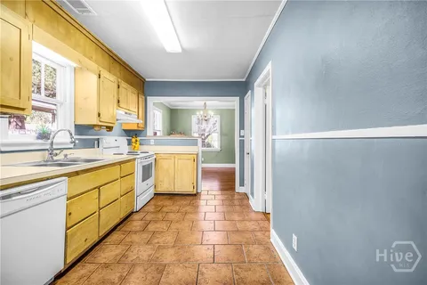 $325,000 | 19 Columbus Drive, Savannah, GA 31405