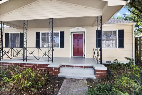 $325,000 | 19 Columbus Drive, Savannah, GA 31405