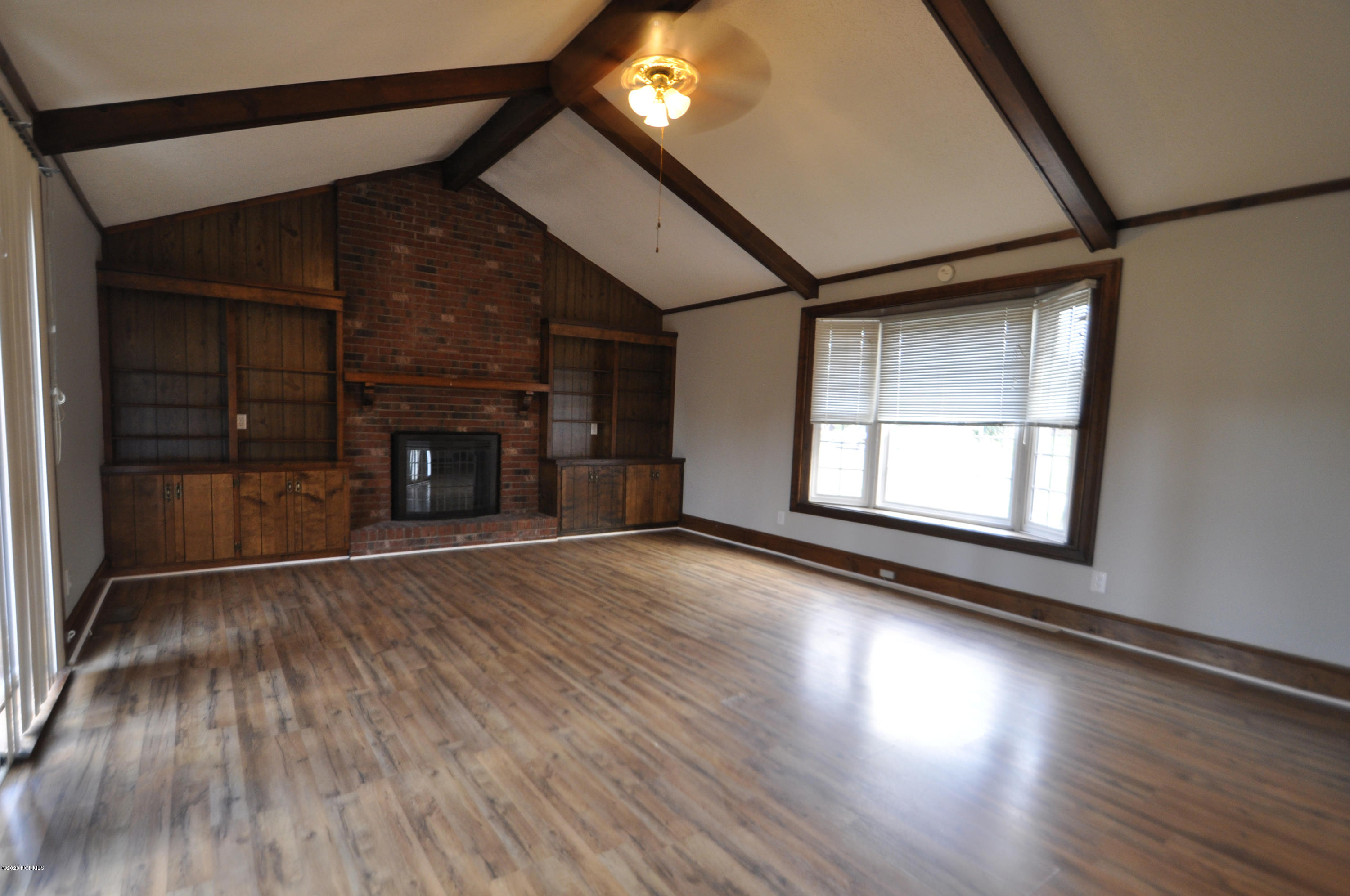 1783 Maple Leaf Road Kinston, NC 28504 - Photo 9 of 31 Family Room