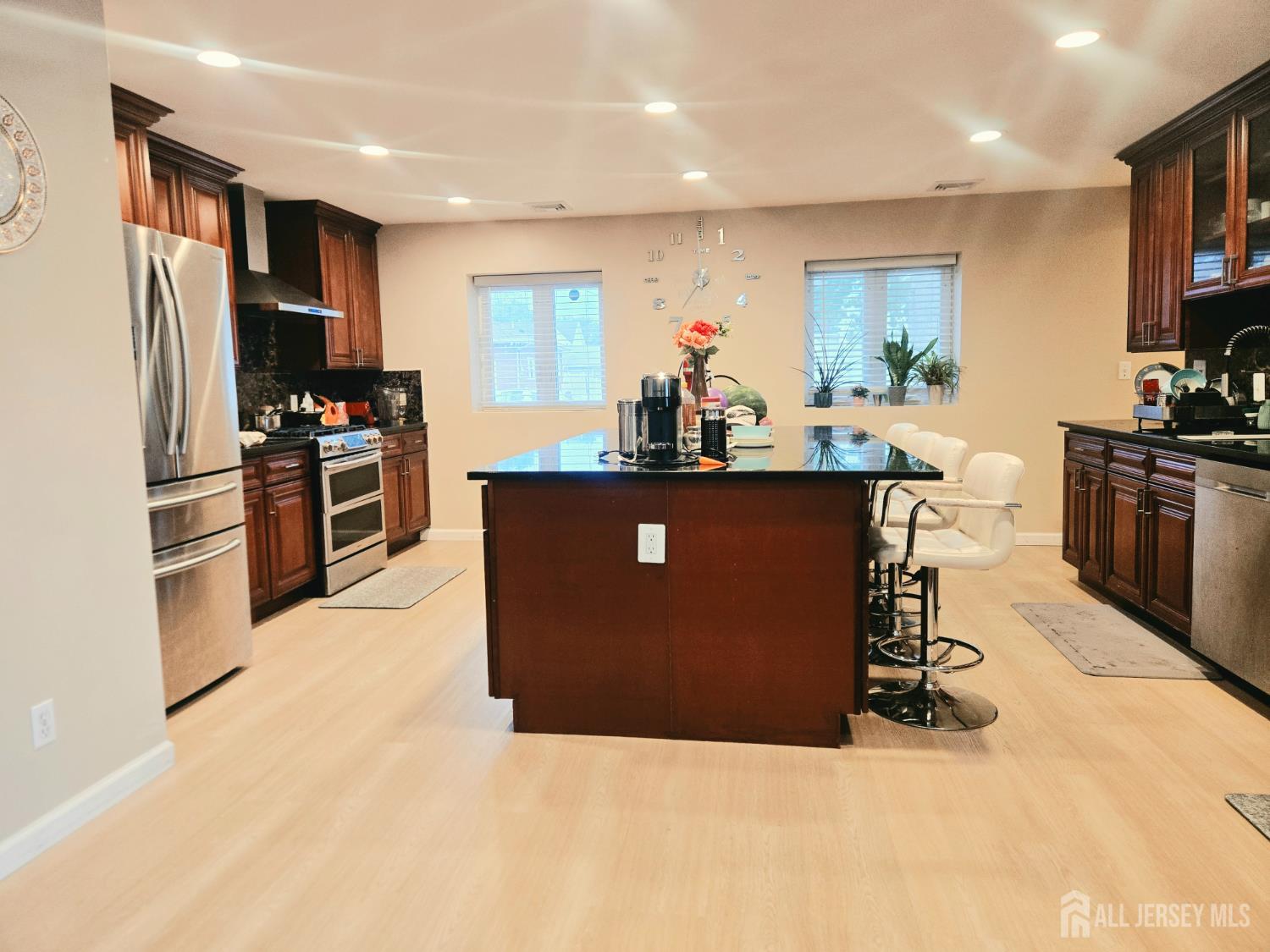 35 Clark Avenue Edison, NJ 08817 - Photo 17 of 35