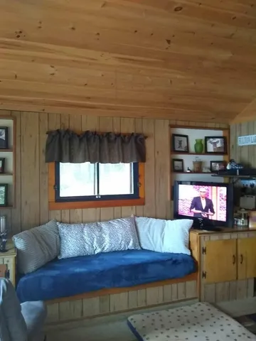 $299,999 | 2 Eagles Perch Road, Northfield, ME 04654