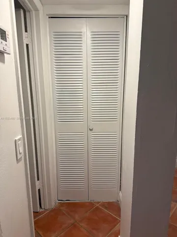 $1,750 | 1801 South Treasure Drive, Unit 320, North Bay Village, FL 33141