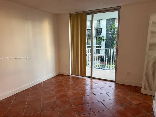 $1,750 | 1801 South Treasure Drive, Unit 320, North Bay Village, FL 33141