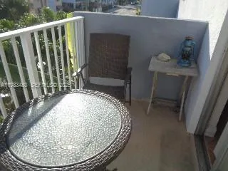 $1,750 | 1801 South Treasure Drive, Unit 320, North Bay Village, FL 33141