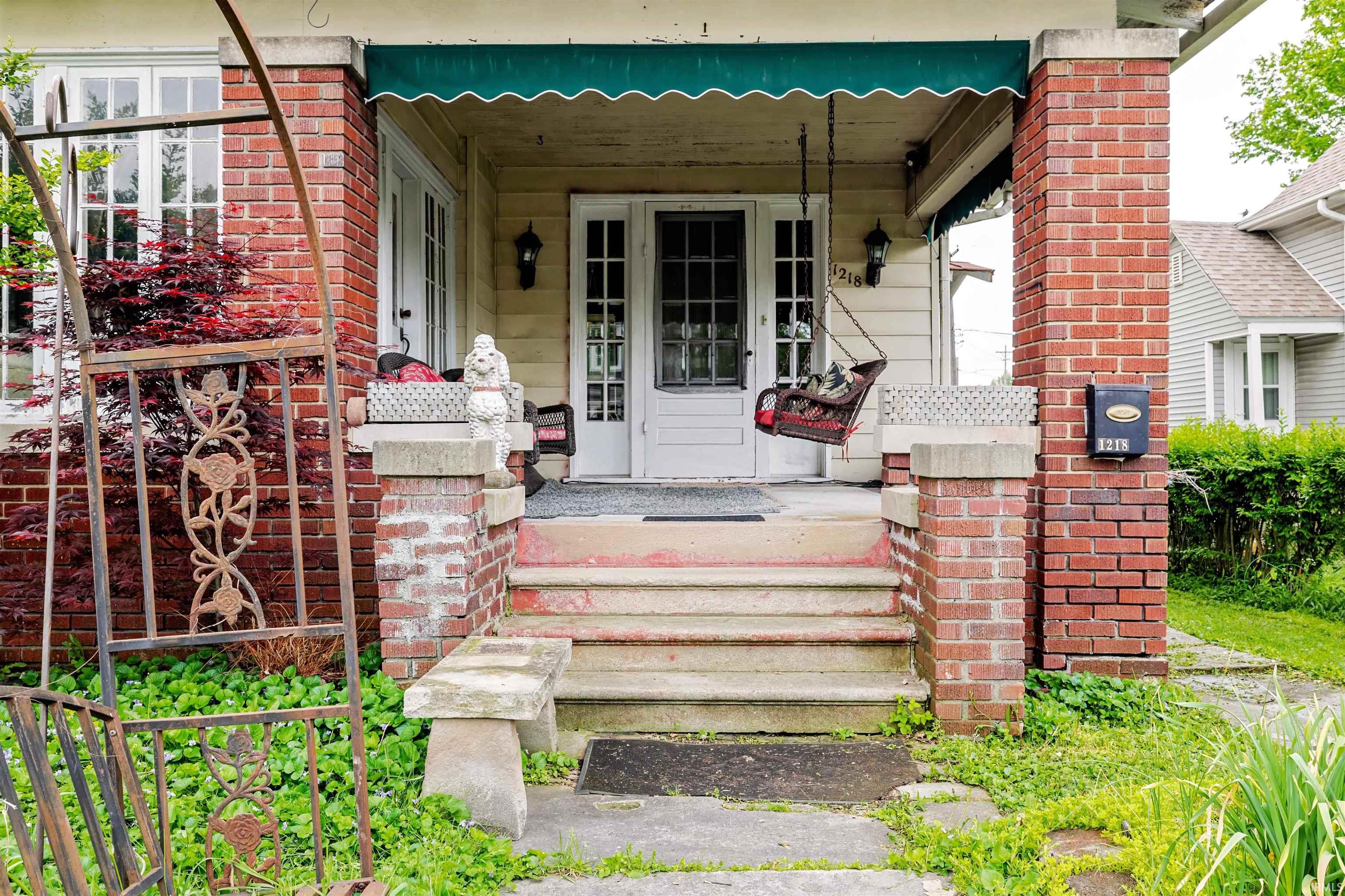 1218 15th Street Bedford, IN 47421 - Photo 3 of 36