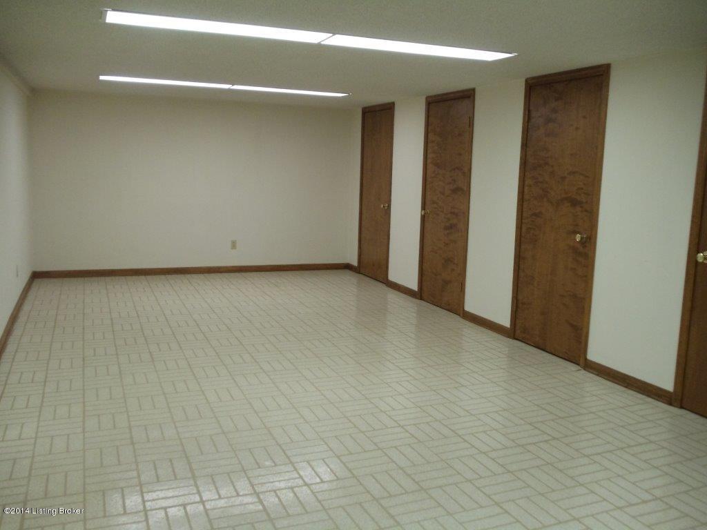 5500 Pendleton Road Louisville, KY 40272 - Photo 23 of 33 Pendleton bsmt rm 2